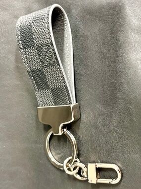 Damier Graphite Grey Canvas/Leather Silver Keychain Keyfob Bag Charm
